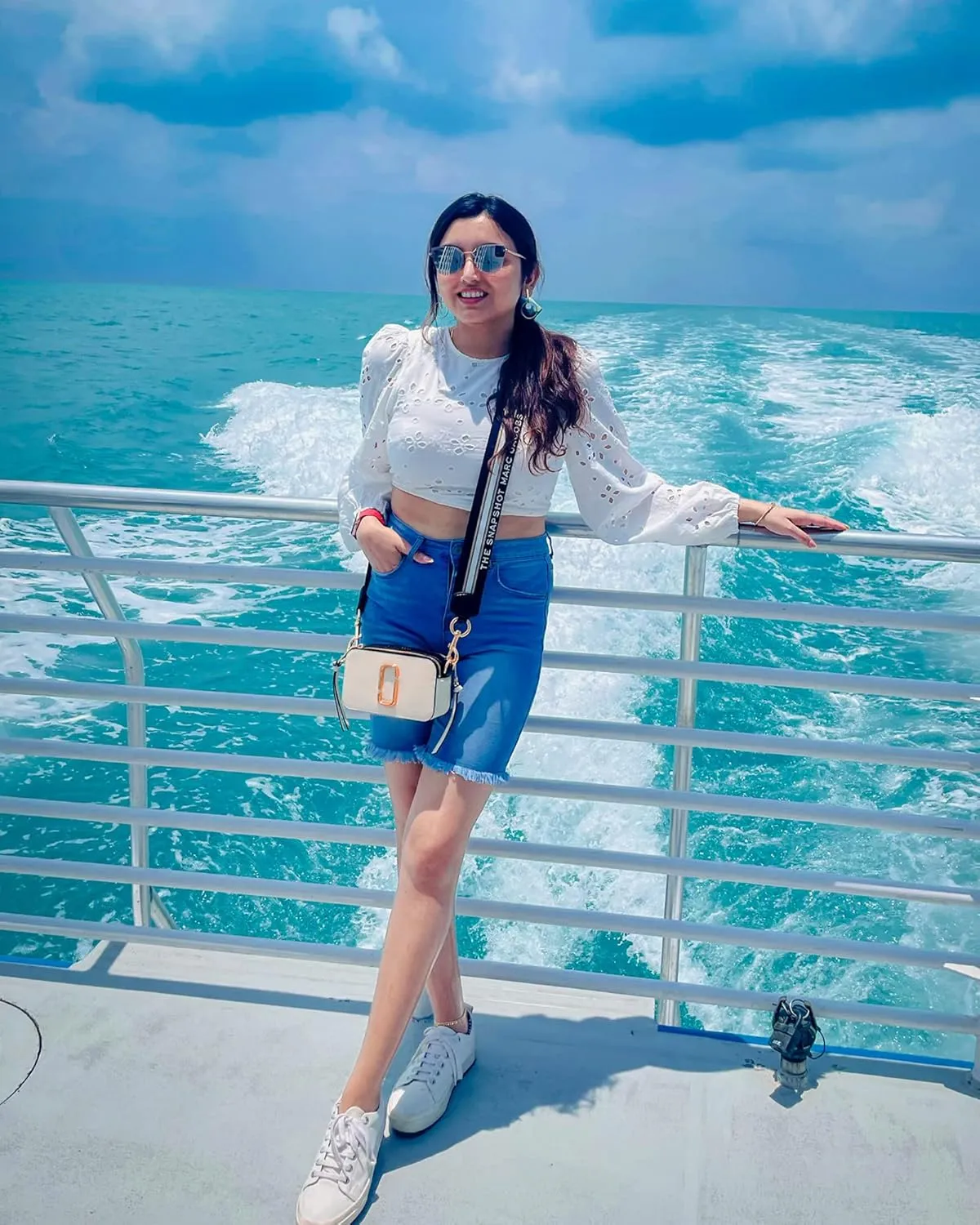 Utyful Women Summer Frayed Ripped Bermuda Shorts Distressed Denim Jeans Short